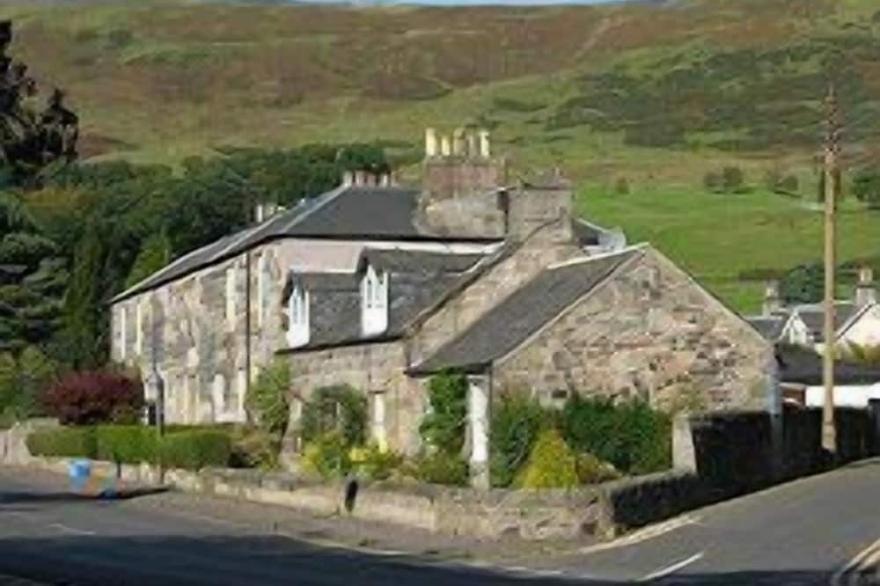 Beautiful sandstone cottage in picturesque village setting
