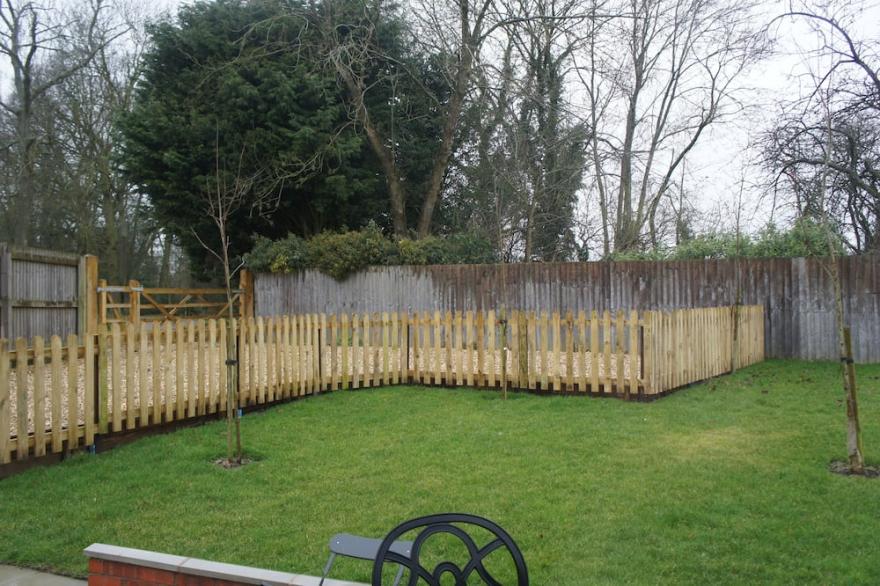 Beautifully renovated 2 bedroom cottage