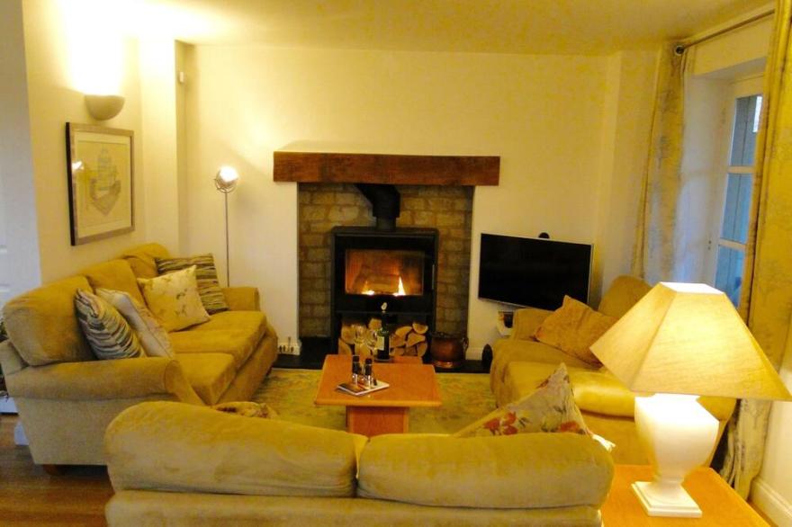 The perfect base for exploring the Cotswolds or simply chilling by the Thames
