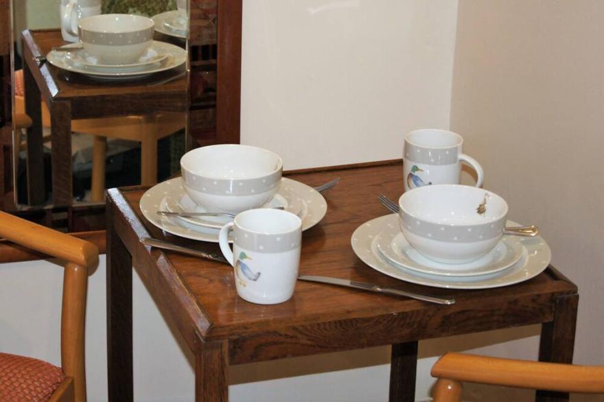 Studio room that sleeps 2 guests  in 1 bedroom, short breaks all year round