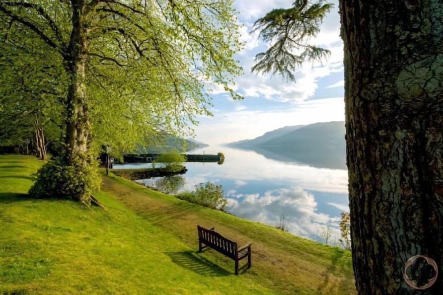 Luxury Self Catering Apartment with Swimming Pool in the Grounds of a Monastery on Loch Ness
