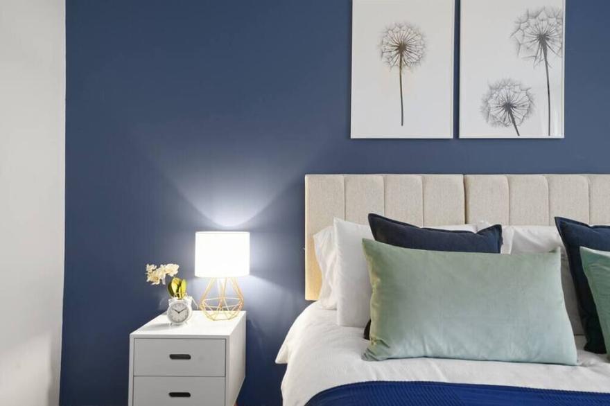 Flat C · Central Gem of Leamington Spa by PureStay