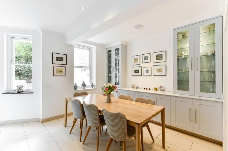 Palace Gardens Terrace | Pro-Managed