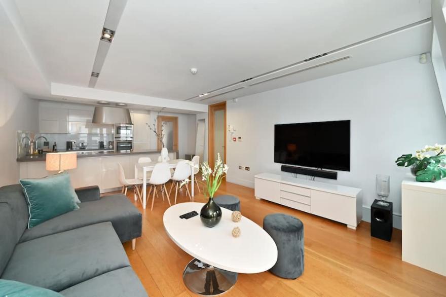 Amazing Mayfair 2 Bedroom 2 Bathroom AC Free WiFi