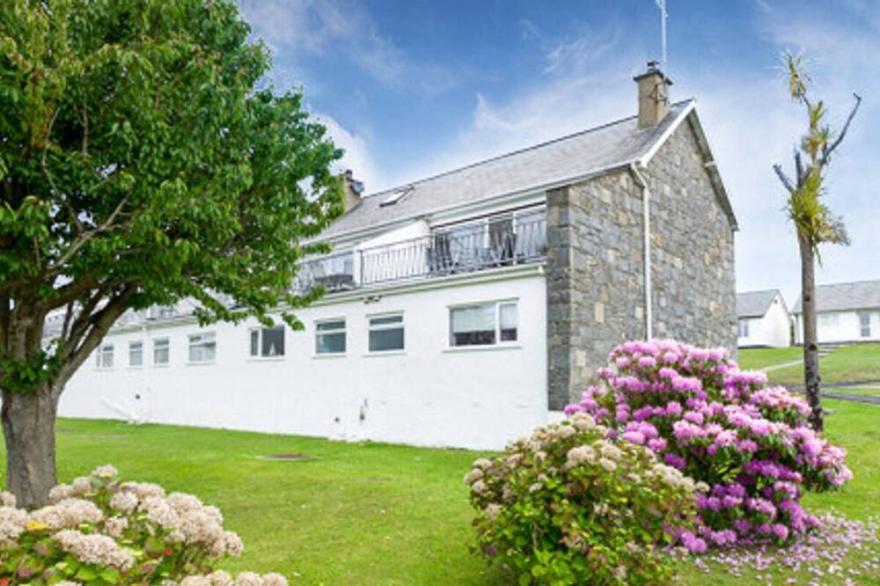45 Cae Du in the beautiful Pwllheli
