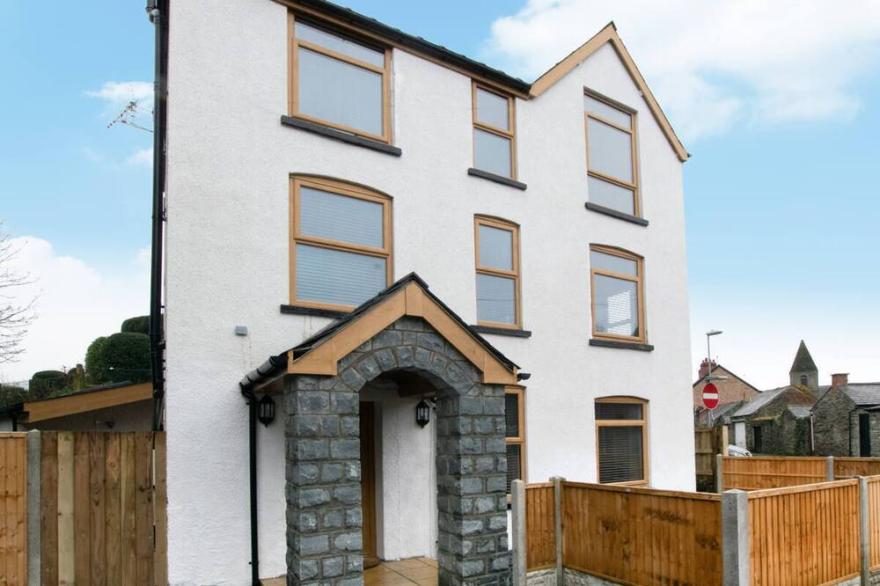 Gwynle Townhouse, Bala