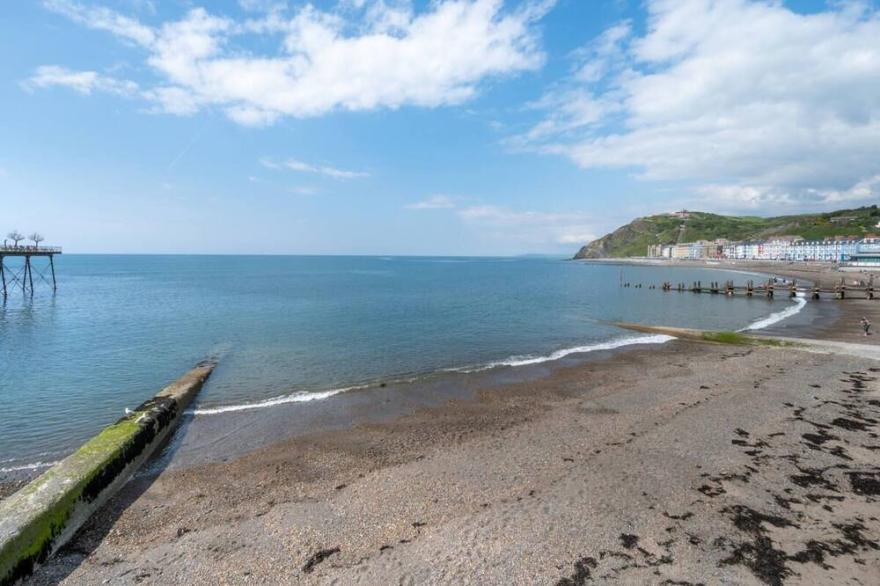 Cuddfan in Aberystwyth
