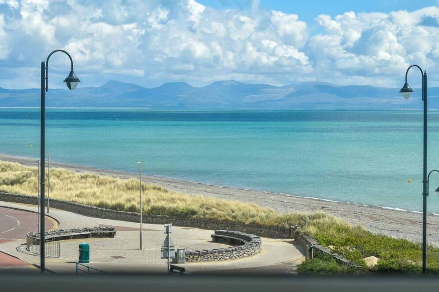 Sealight in the beautiful Pwllheli