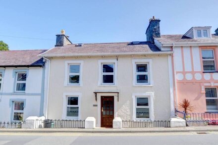 Elvor in the beautiful New Quay