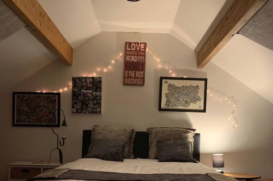 Cosy cottage with hot tub and rural location in the North York Moors