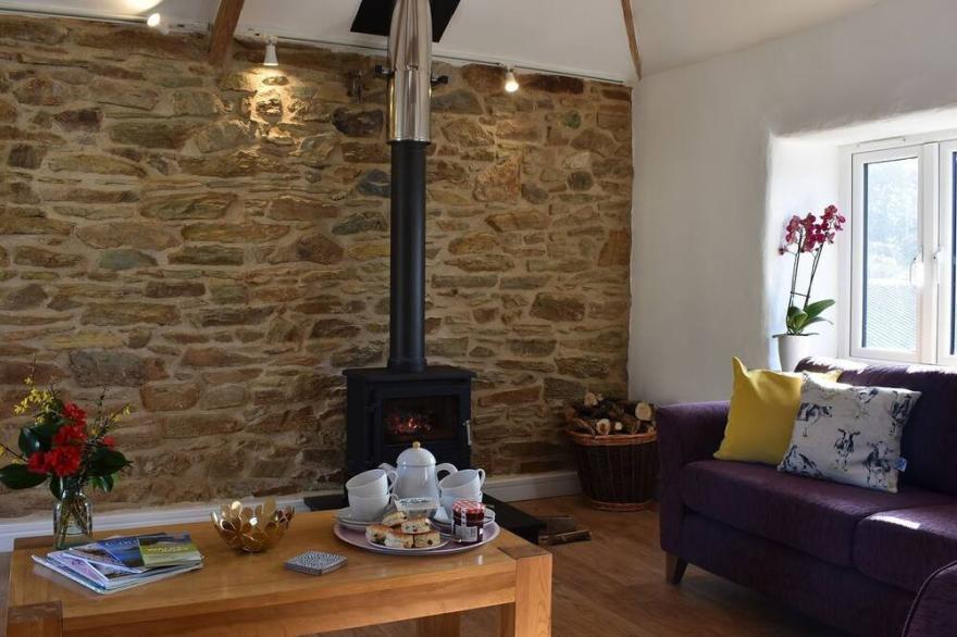 3 bedroom accommodation in Mount Hawke, near St Agnes