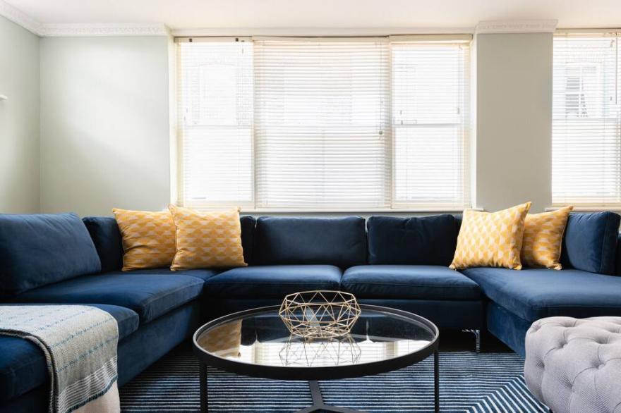 The Kensington Palace Mews - Bright & Modern 6BDR House with Parking Space