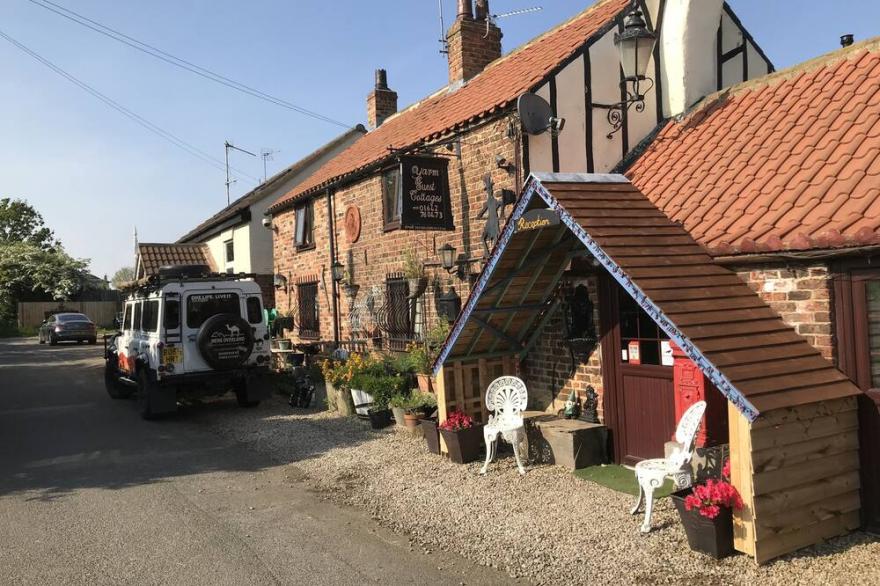 SMYTHY COTTAGE SLEEPING 6<br>ADJOINING THE FOX COVERT PUB YARM S/C. B&B QUIRKY !!