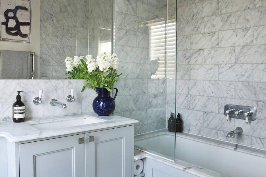 Beautifully designed home in the centre of Parsons Green, London.