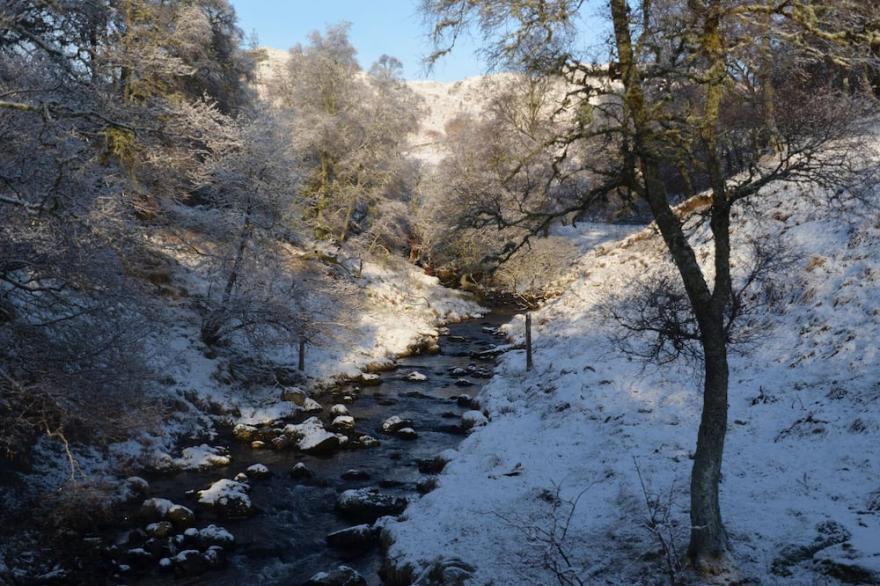 PTARMIGAN LODGE, family friendly, with a garden in Aberfeldy