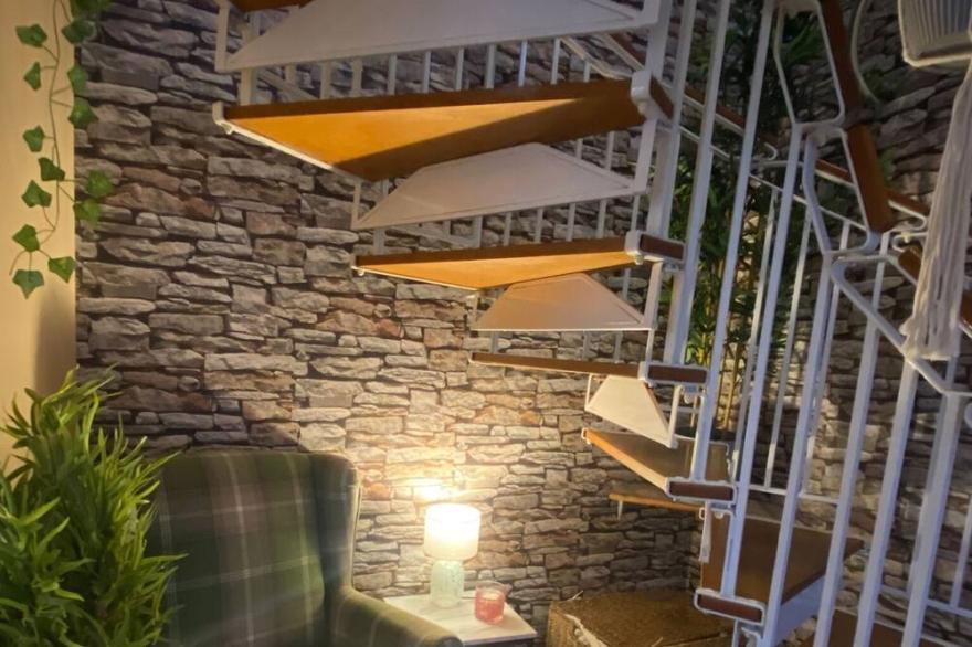 Newly redecorated home for contractors and familes!
