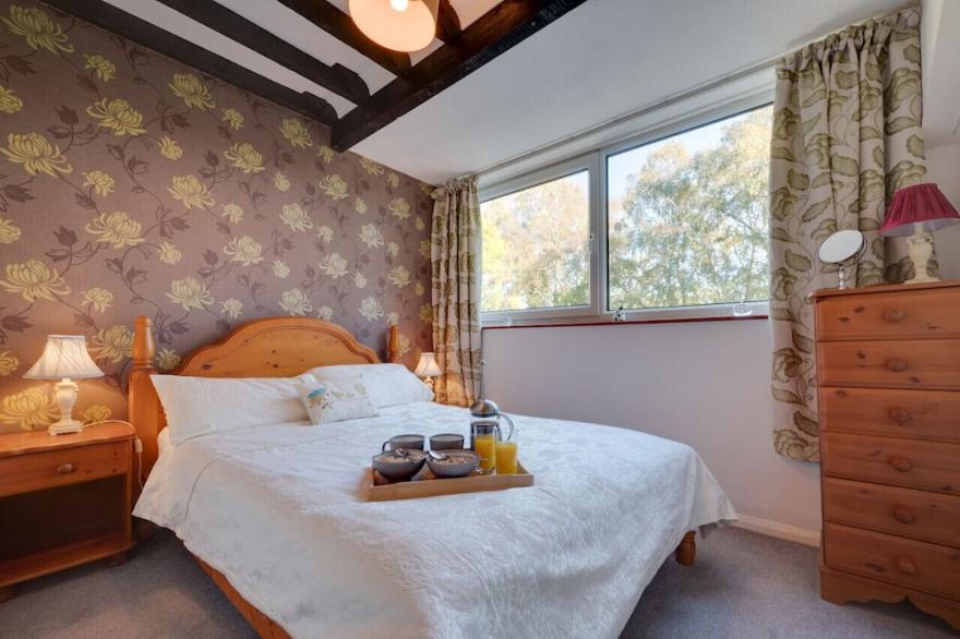 Wherry Cottage - One Bedroom House, Sleeps 2