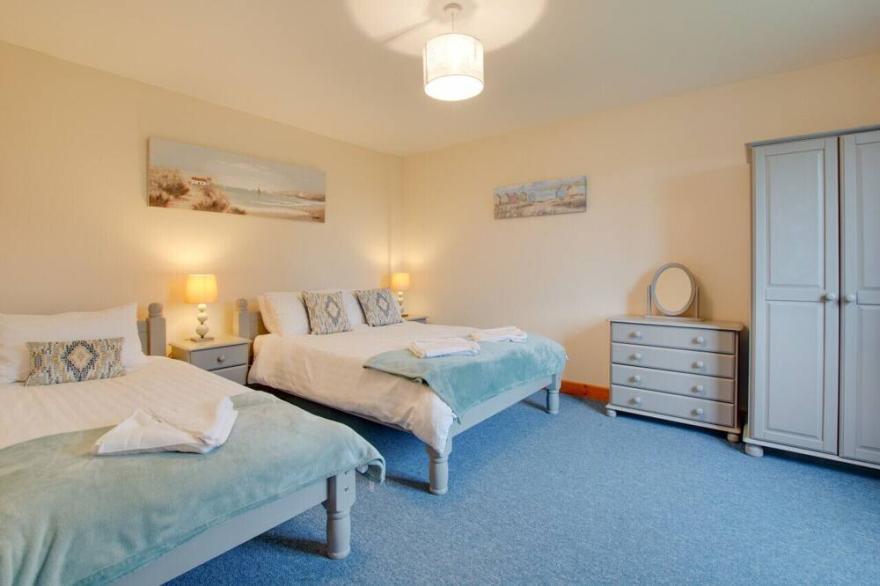 Sunset Lodge - One Bedroom House, Sleeps 3