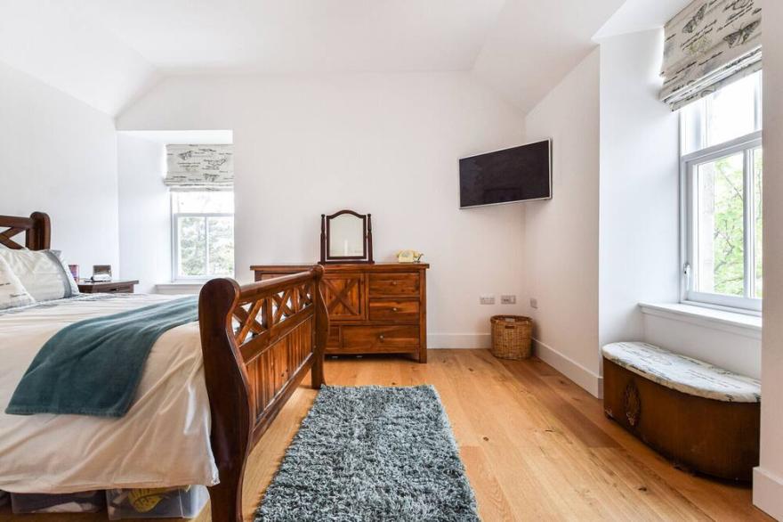 Beautiful stone-built townhouse in central Lerwick