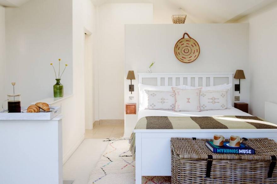 4/5 Bed Property in heart of Notting Hill Central London