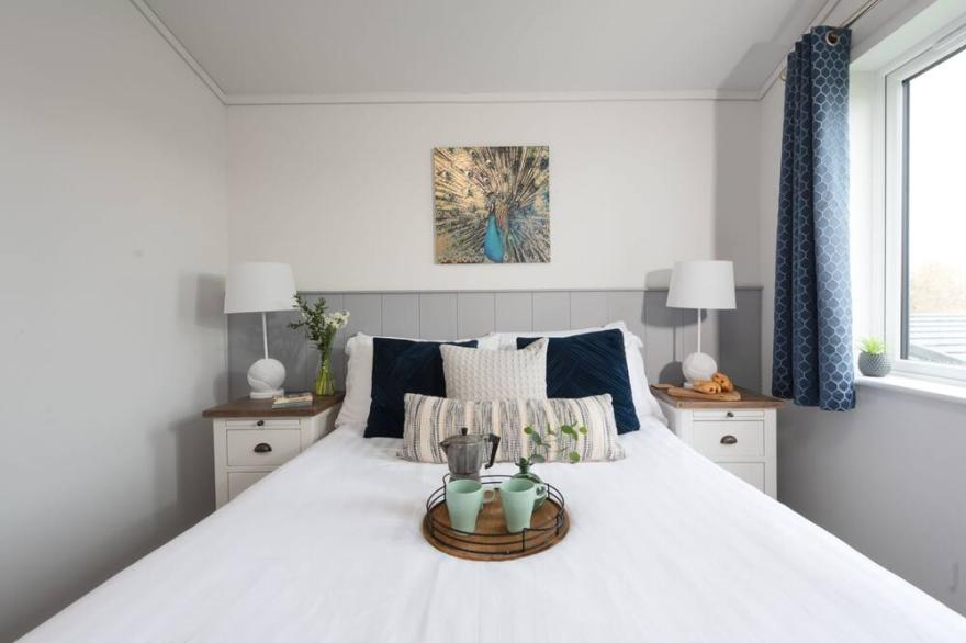 Bluebell Lodge, 29 Roadford Lake Lodges