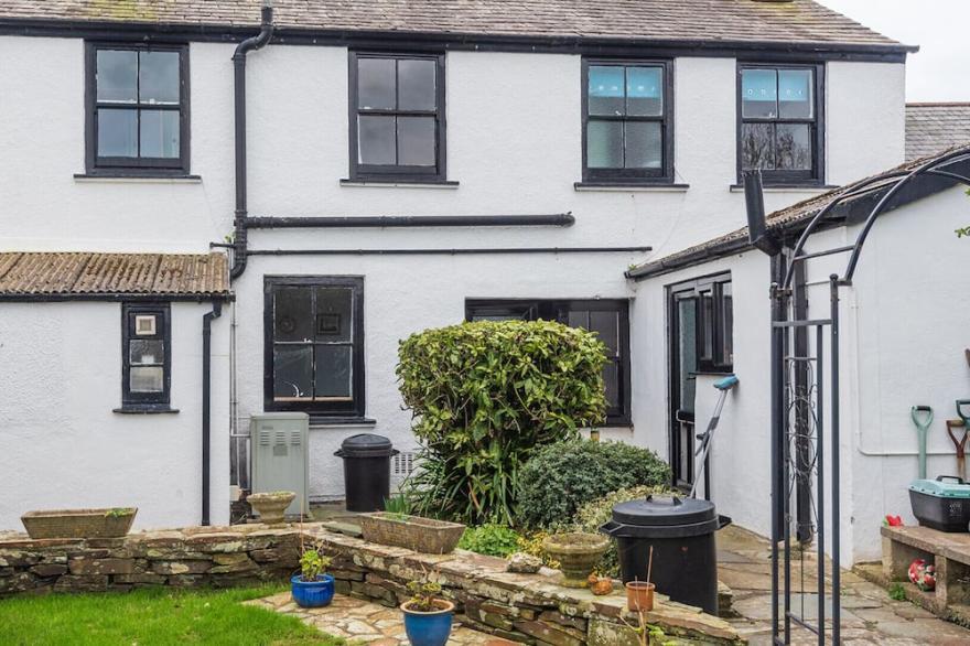 Roseberry Cottage, a charming semi detached in the heart of Tintagel village