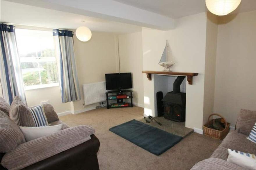Curlew Cottage, pet friendly sleeps 4 near Crantock