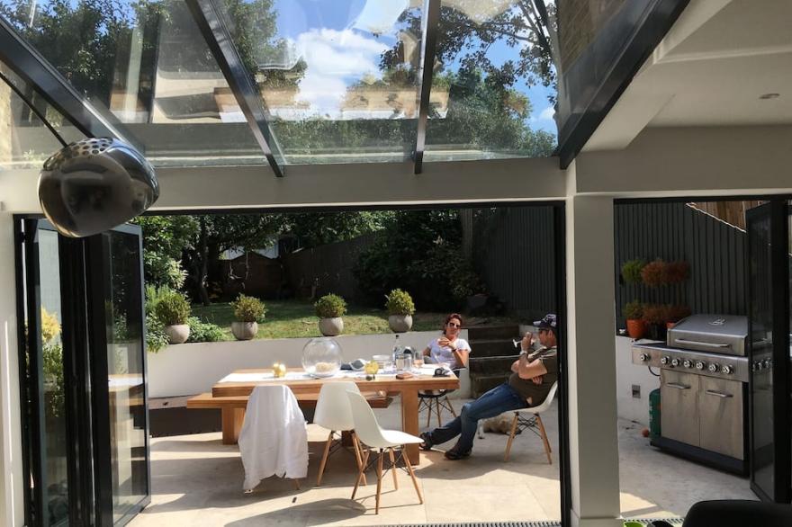Beautiful 5 bed home, 3 bath 3 reception room family house in Clapham,