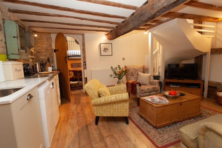 Stay in a 15 century Barn 20 minutes from Stratford on Avon
