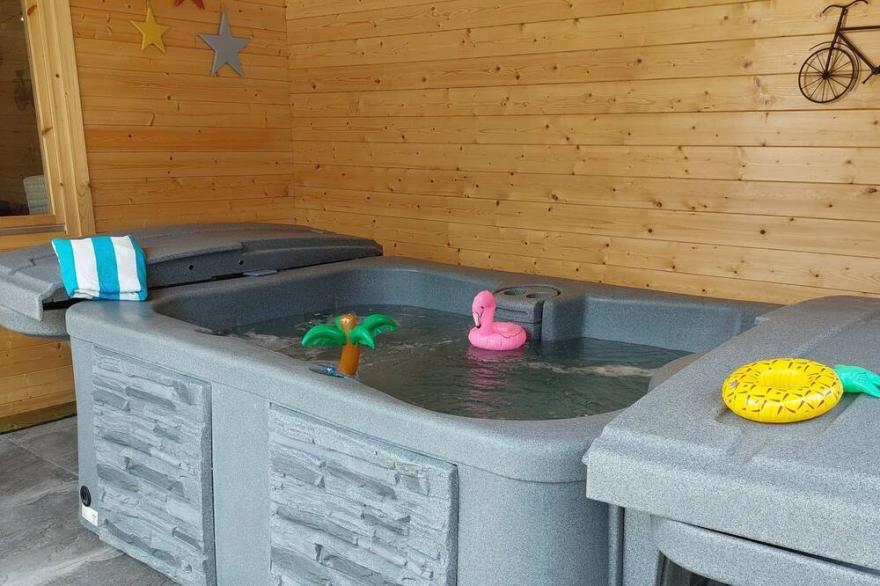 Orchard Barn, a South Norfolk escape, perfect for bothyou and your dog.