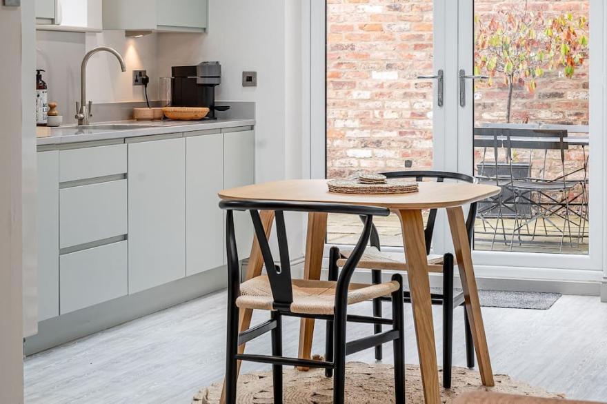 The Smithy - sleeps 2 guests  in 1 bedroom