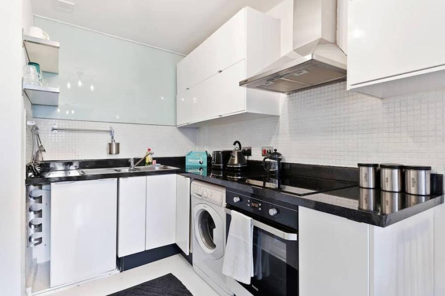 Modern 2 Bedroom Apartment in Hoxton