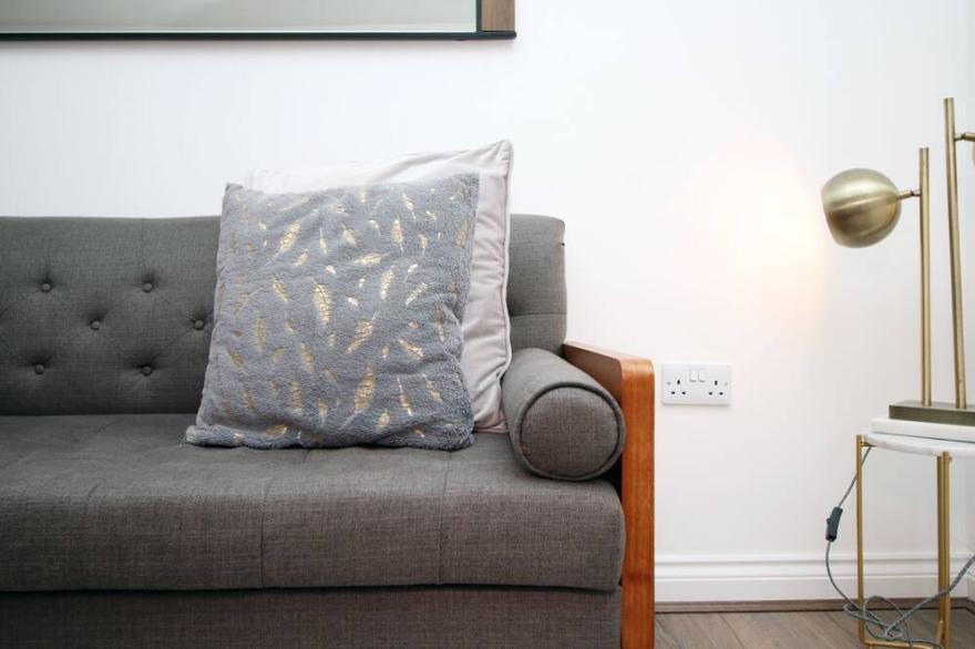 Long Stay Offer - The North - 3 Bed Flat w/Parking