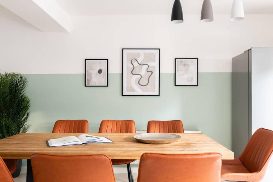The Southwick Sanctuary - Large & Modern 6BDR Home with Private Terrace