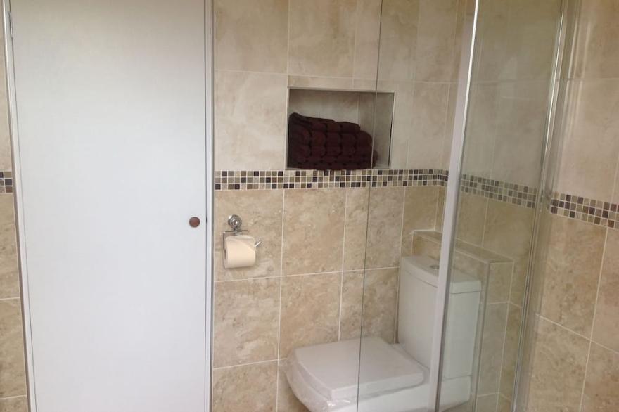 Lovely country location close to Cotswolds, Fairford, Cirencester , Wiltshire