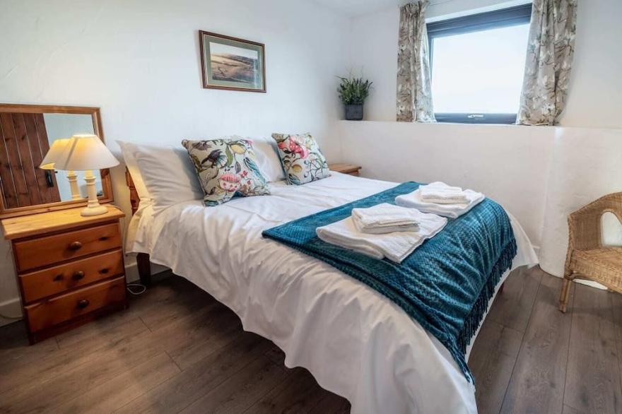 Lovely 2 Bedroom Holiday Cottage nr Bude