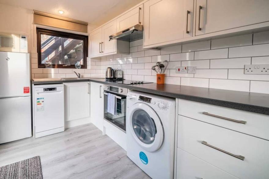 Charming 2 Bedroom Holiday Cottage nr Bude