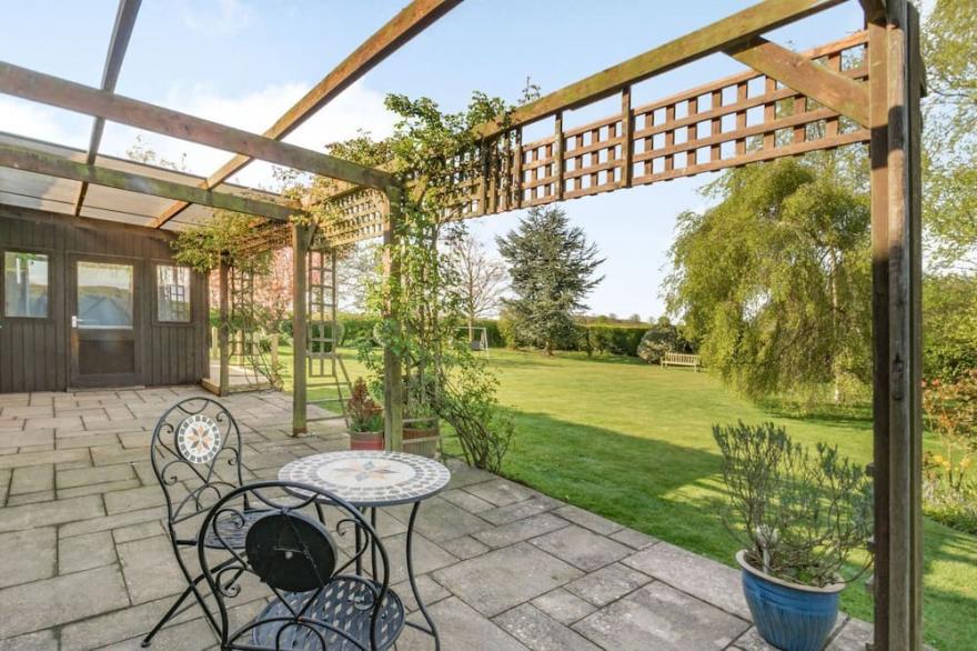 3 bedroom accommodation in Long Riston, near Beverley
