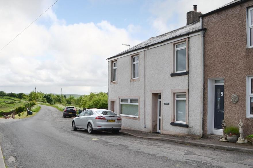 2 bedroom accommodation in Frizington