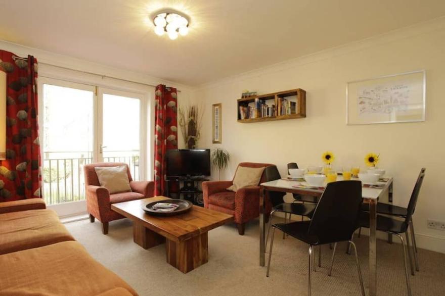 Lovely 2BR Flat near Arsenal, close to City Centre