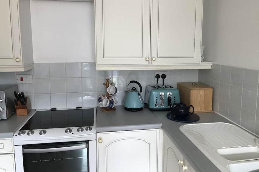 Waterside Cottage, River views, Cycling on Camel Trail, Free WiFi, Cornwall