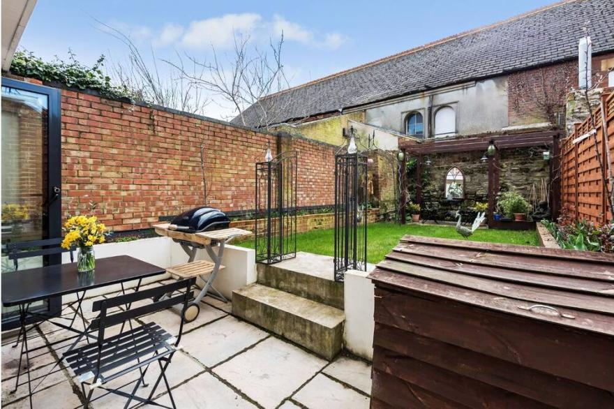 Pass the Keys | Modern, Chic 3BR Townhouse in Central Oxford