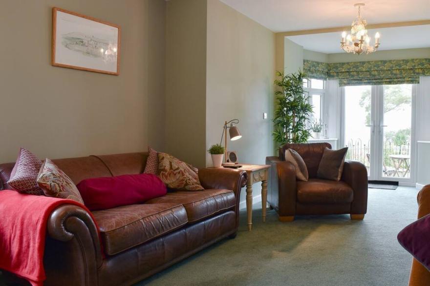 2 bedroom accommodation in Axminster
