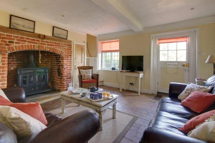 Dunwich Suffolk -Lovely 4 bedroom Cottage In Peaceful Seaside Village, with WiFi