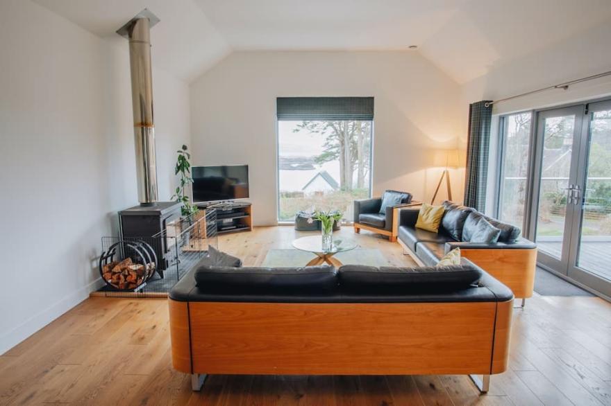 Carnanamish -  a house  that sleeps 8 guests  in 4 bedrooms