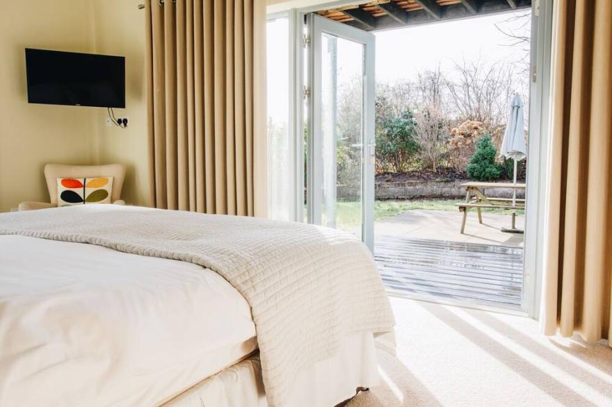 Carnanamish -  a house  that sleeps 8 guests  in 4 bedrooms