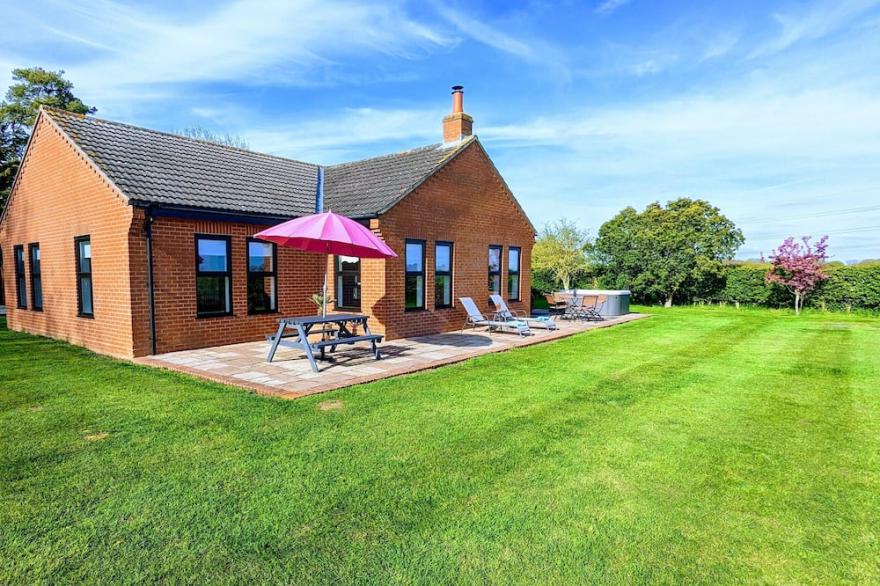 3 bedroom accommodation in Gissing, near Diss