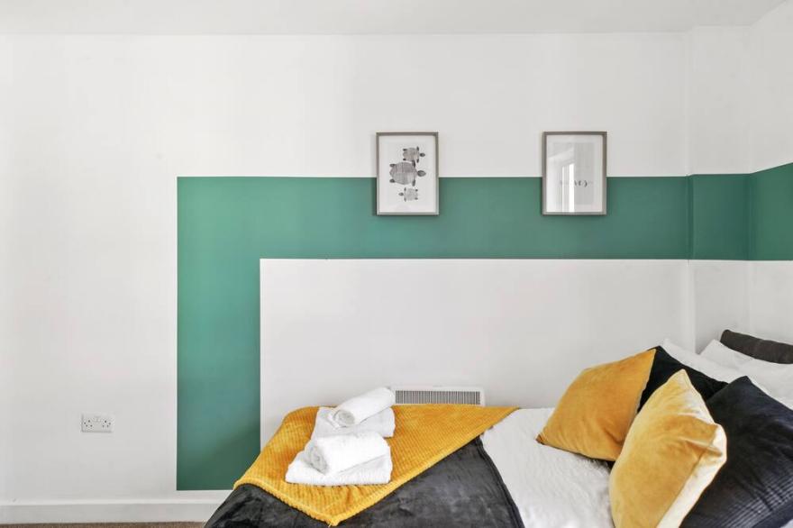 Beautiful 2 Bed in Central Sheffield - Parking