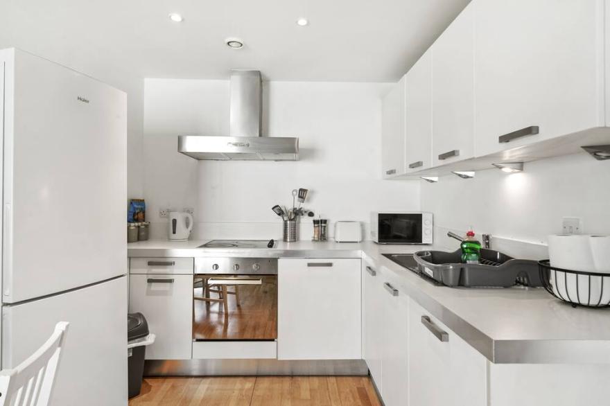 Beautiful 2 Bed in Central Sheffield - Parking