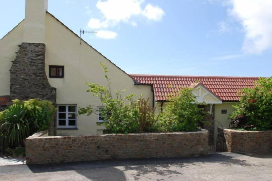 Vacation home Davids Cottage in Barnstaple and Braunton - 6 persons, 4 bedrooms